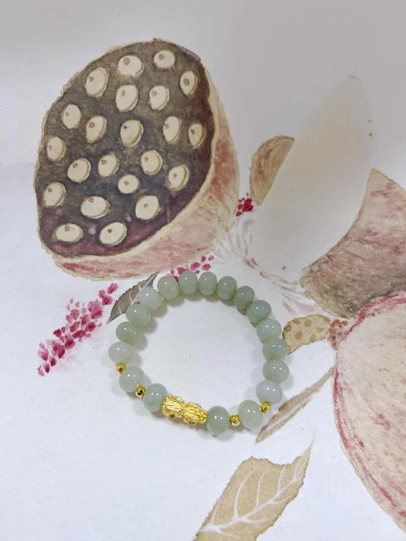 “皮休”和田玉足金貔貅手链