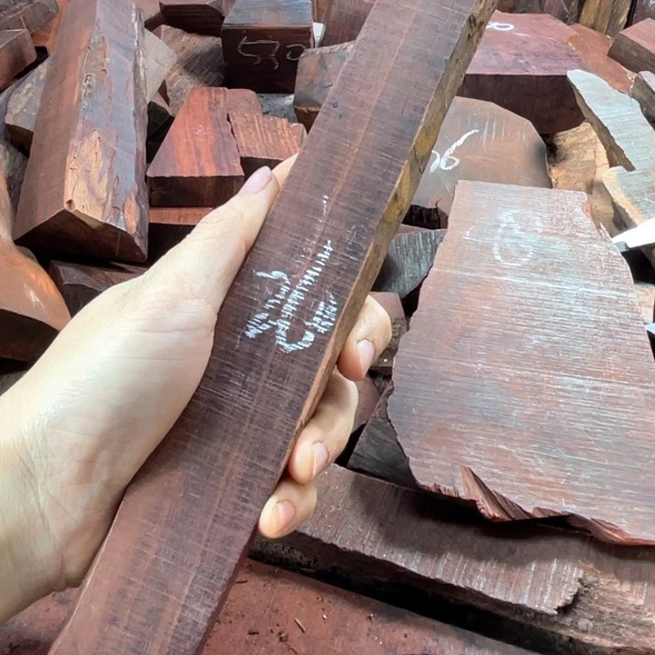 檀香紫檀（小叶紫檀）A****e