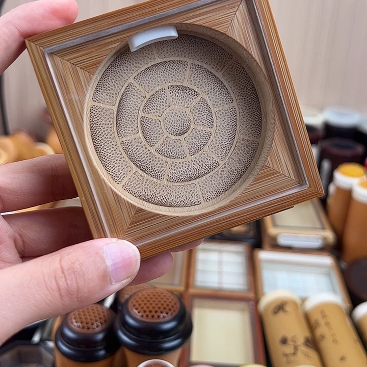 鸣虫虫具一个嗯嗯嗯