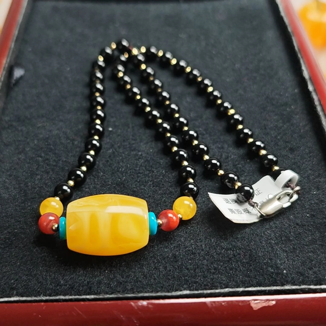 蜜蜡吊坠(赠链)未镶嵌