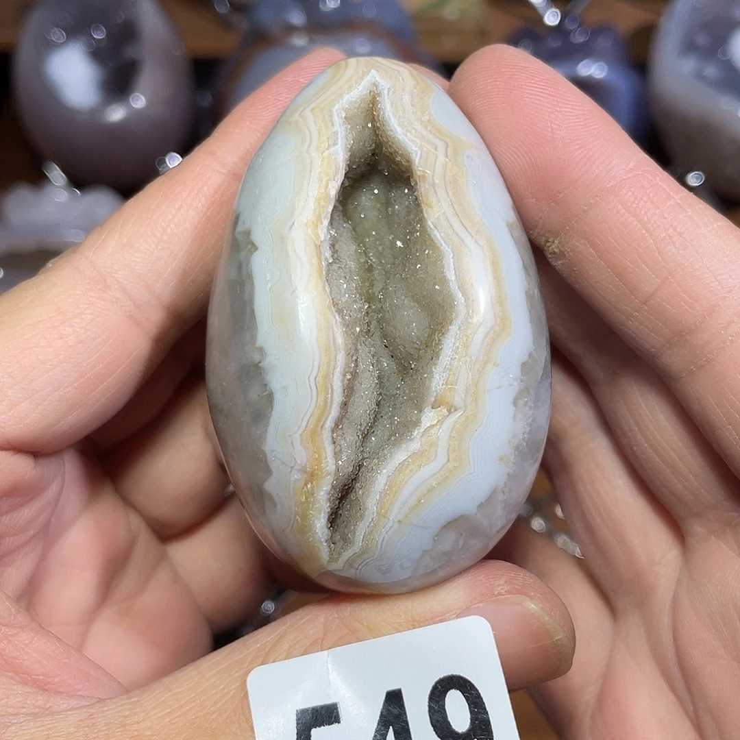 未镶嵌水晶大型摆件（非配饰）