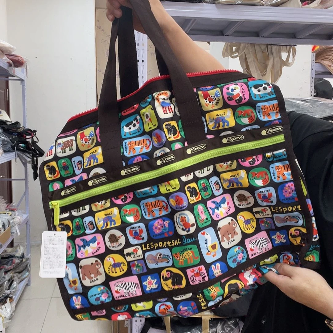 PU化妆包等各种产品和