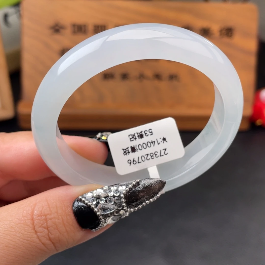未镶嵌手镯翡翠回流）冰胶白月光贵妃手镯，强烈推荐，有纹