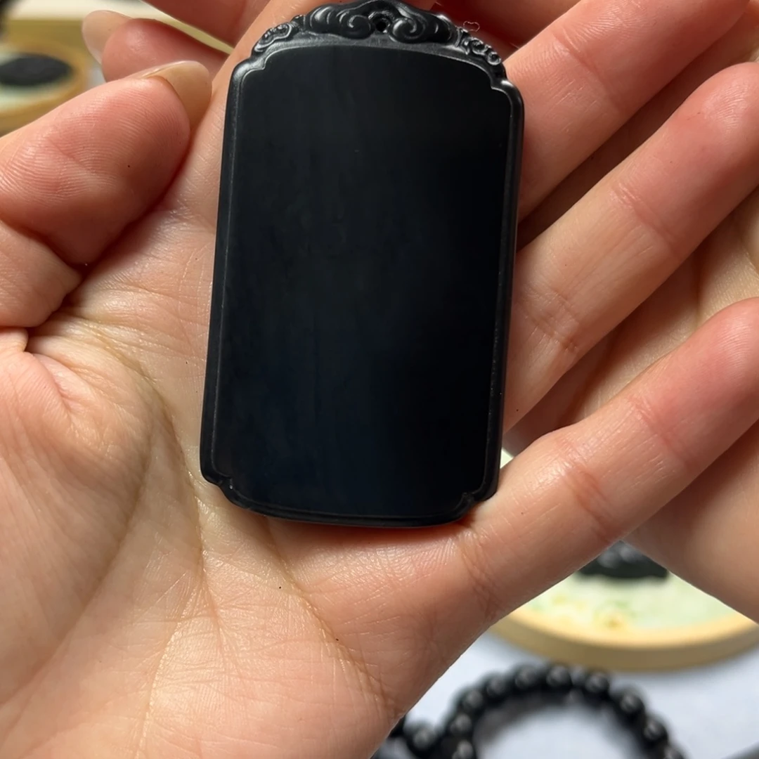 无***哥和田玉（墨玉）未镶嵌颈饰47意境包69克