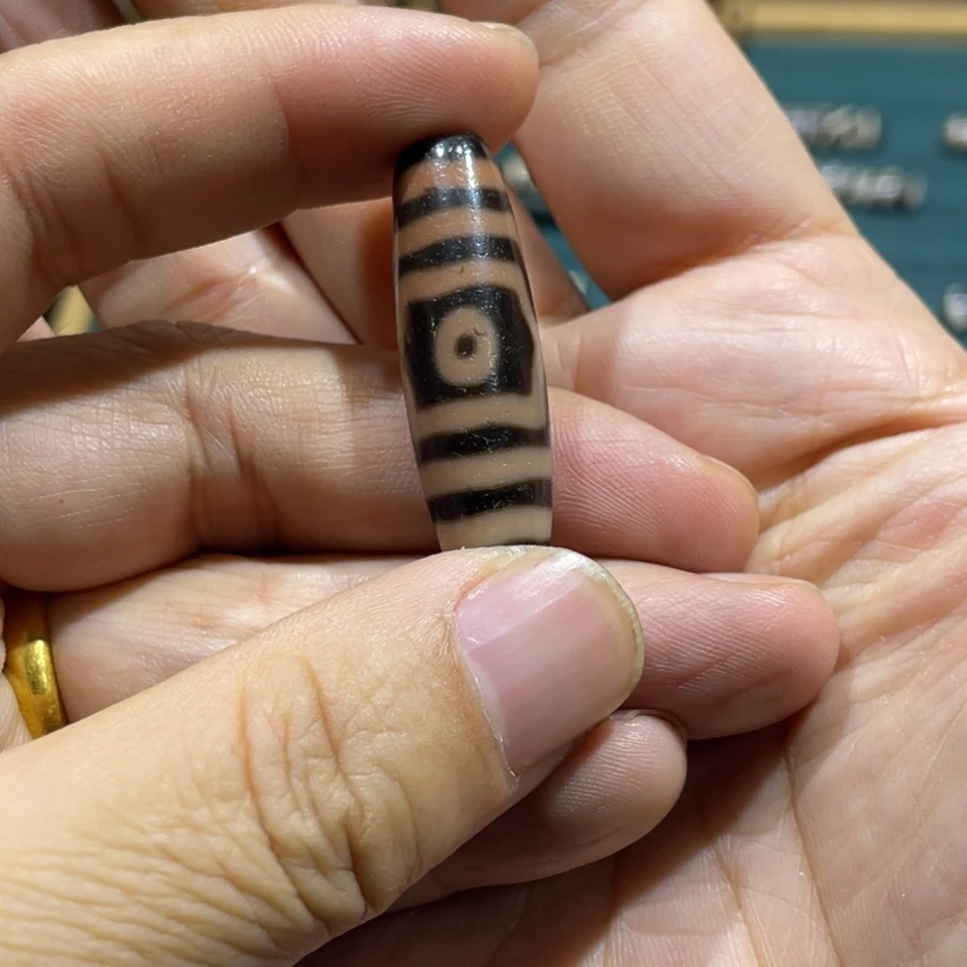 玛瑙/玉髓颈饰未镶嵌清****山