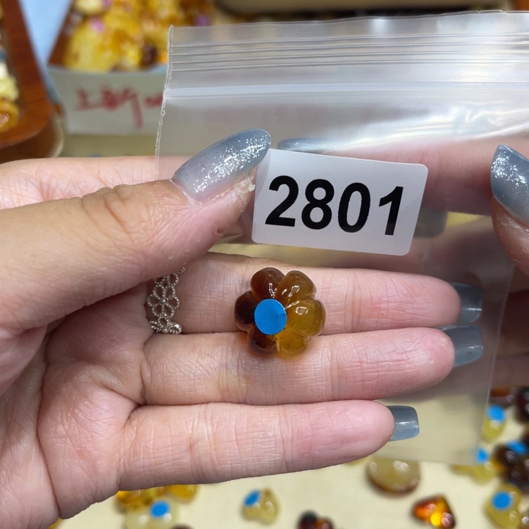 琥珀未镶嵌珠宝奇石