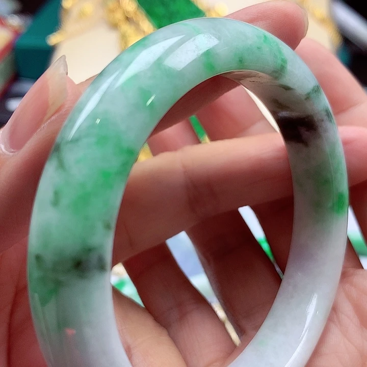 未镶嵌手镯翡翠翡翠
