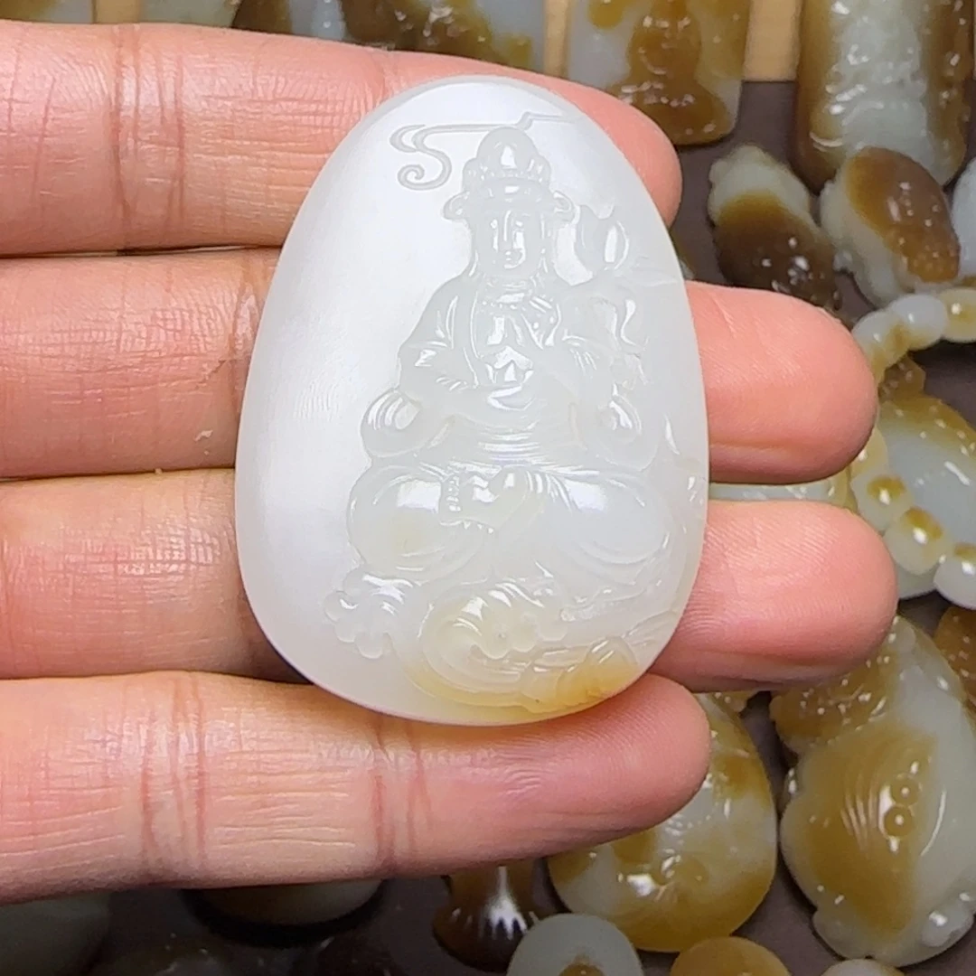 和田玉未镶嵌颈饰