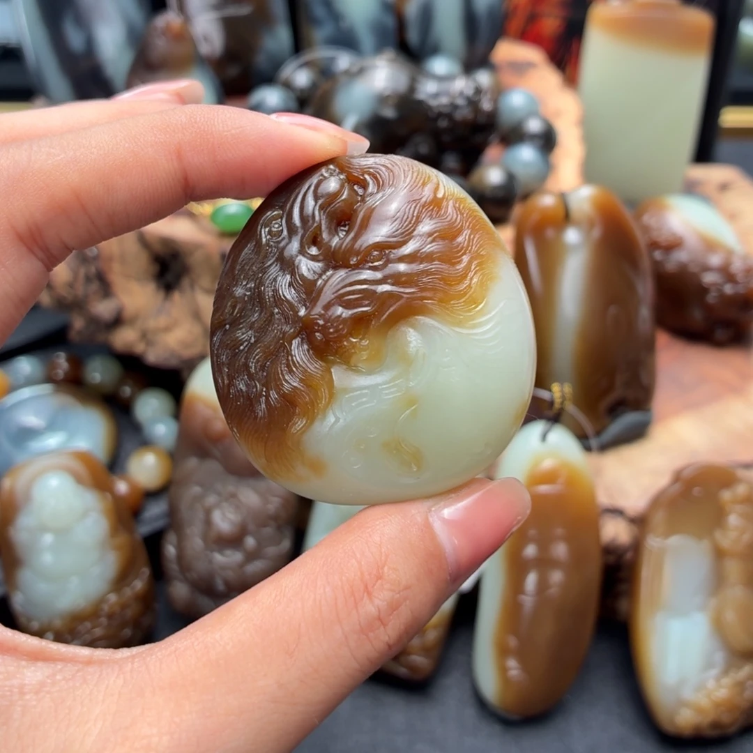 和田玉未镶嵌颈饰