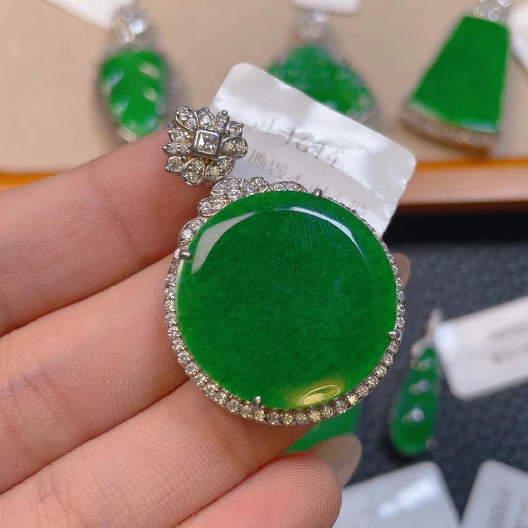 【闪购商品】翡翠银S925镶嵌颈饰翡翠