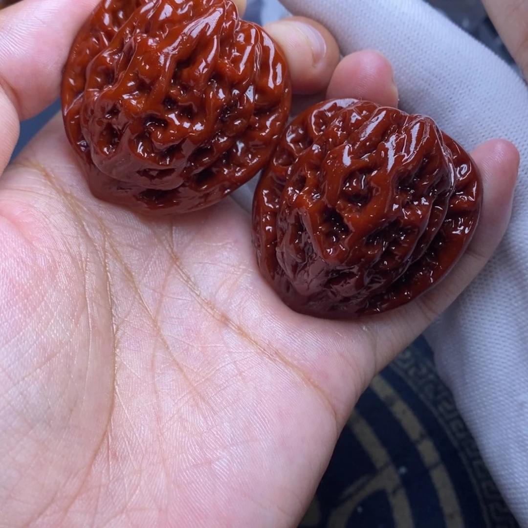 文玩核桃吊坠虎头41