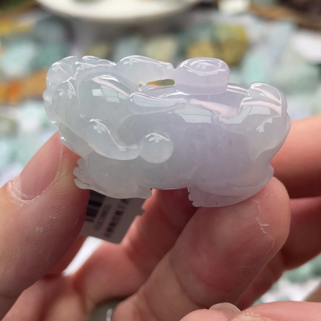 翡翠颈饰未镶嵌貔貅