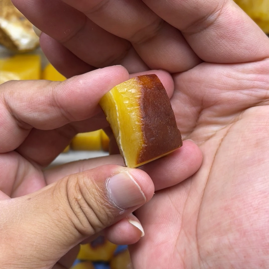 定制蜜蜡未镶嵌悦**士原石