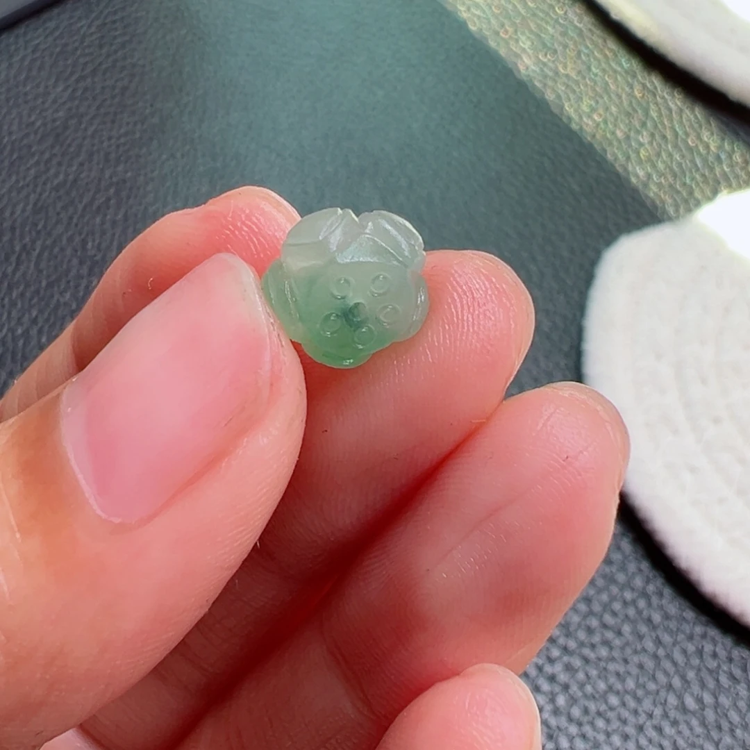 定制翡翠未镶嵌?***6莲花珠