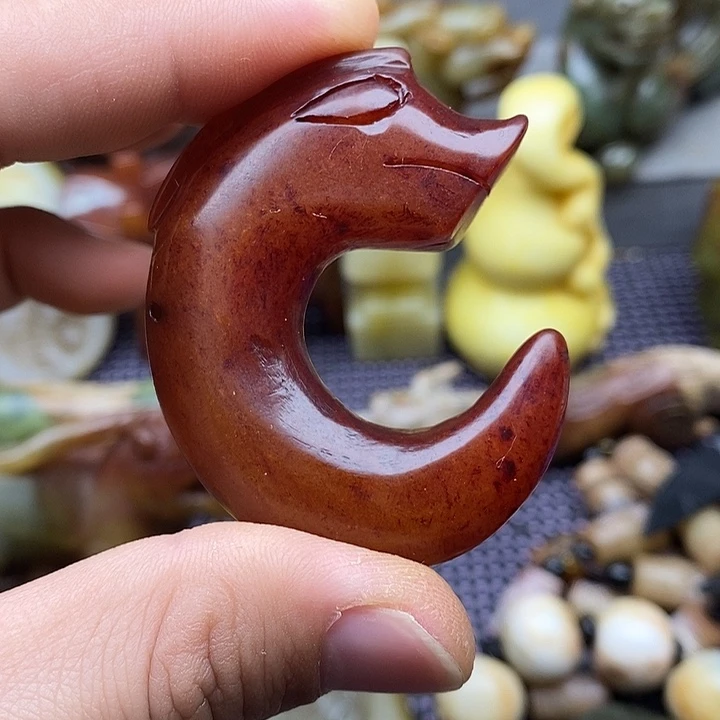 未镶嵌蛇纹石玉颈饰