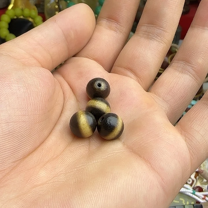 白玉菩提吊坠摇****儿精品