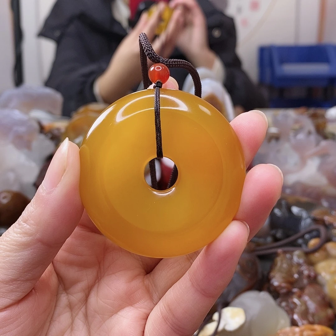 玛瑙/玉髓颈饰未镶嵌