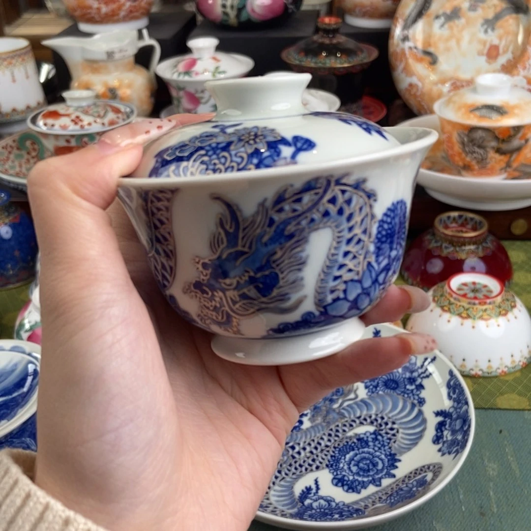 陶瓷的设计师是在一个