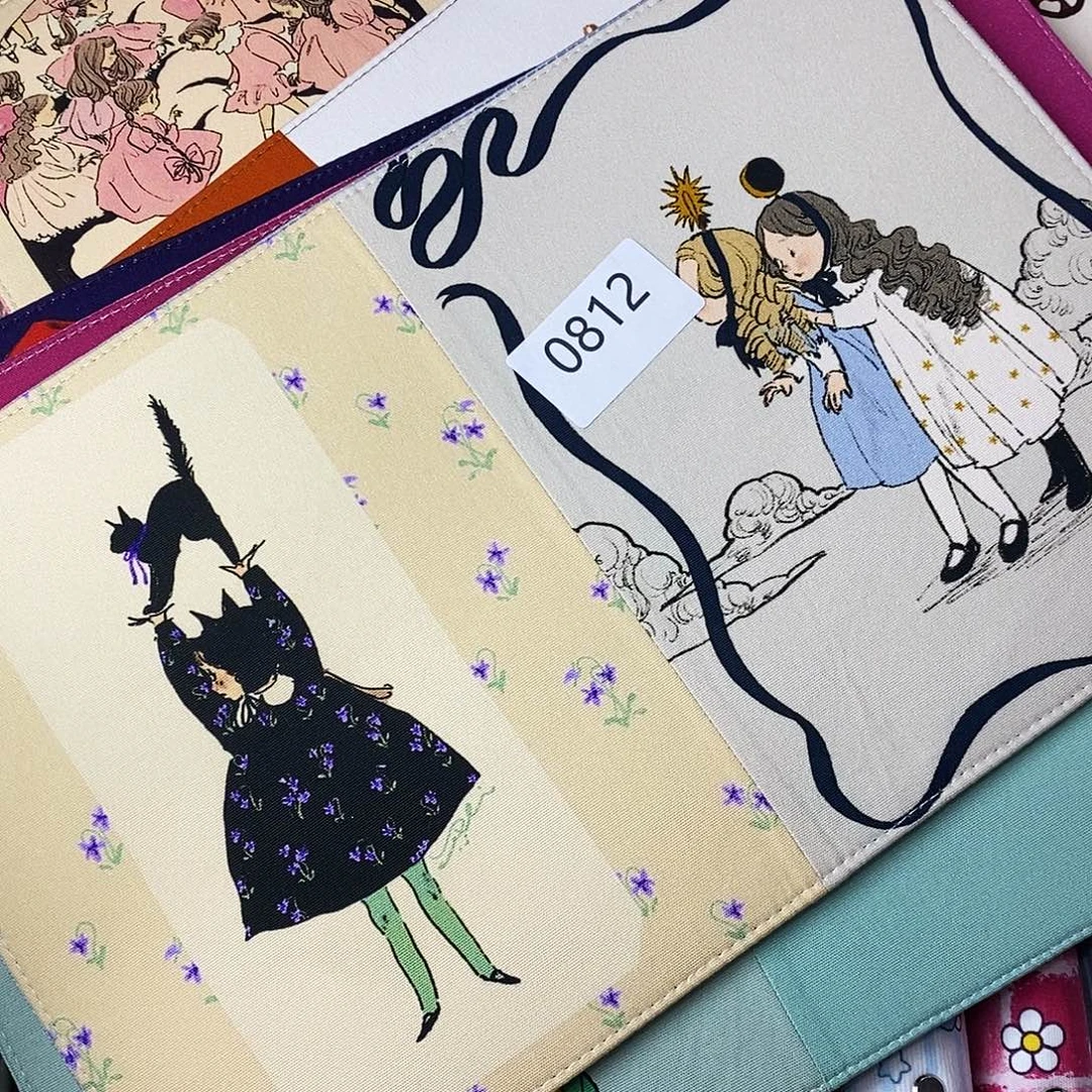 织绣A5 活页不加纸打孔0812