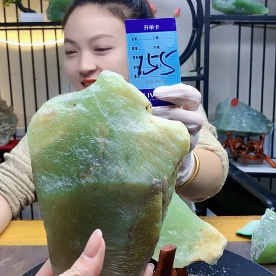 【闪购商品】未镶嵌蛇纹石玉原石