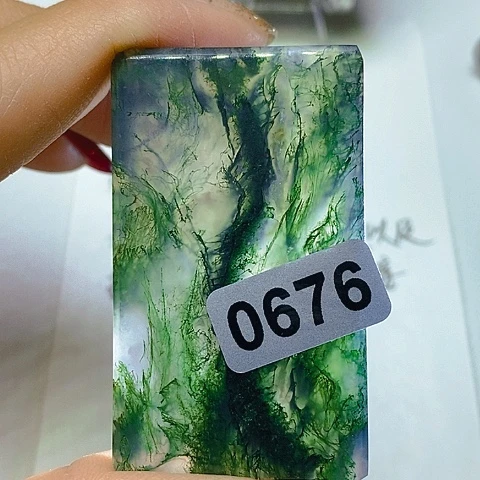 未镶嵌颈饰玛瑙/玉髓方*