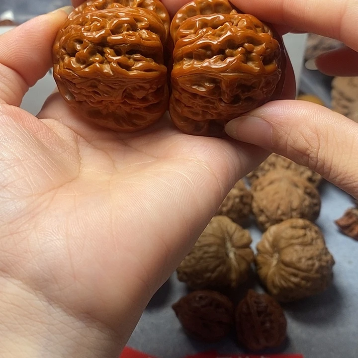 吊坠文玩核桃白狮
