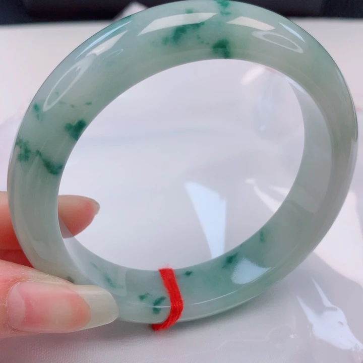 翡翠未镶嵌手镯59圈