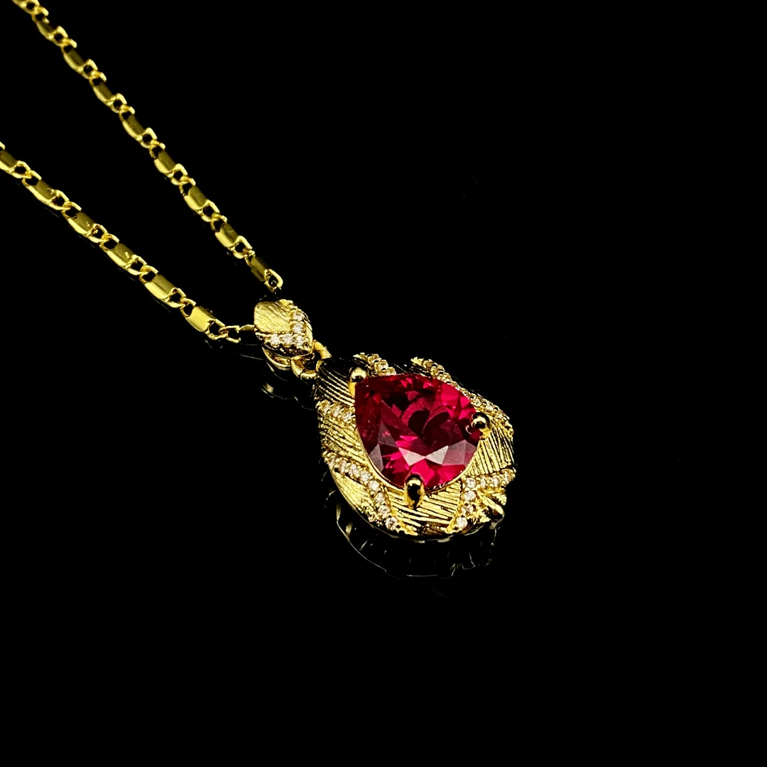 Afra-缅甸抹谷红宝石-精工镶嵌鸽血红培育吊坠 306