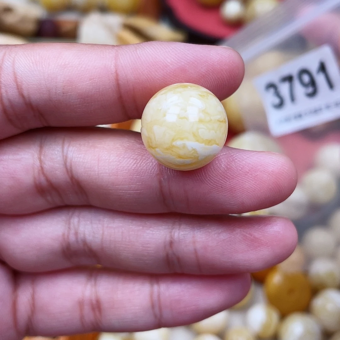 蜜蜡未镶嵌珠宝奇石粉16.7