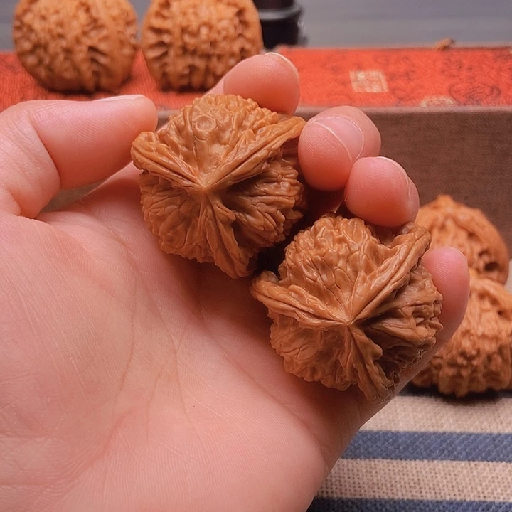 吊坠文玩核桃哎**丶三棱