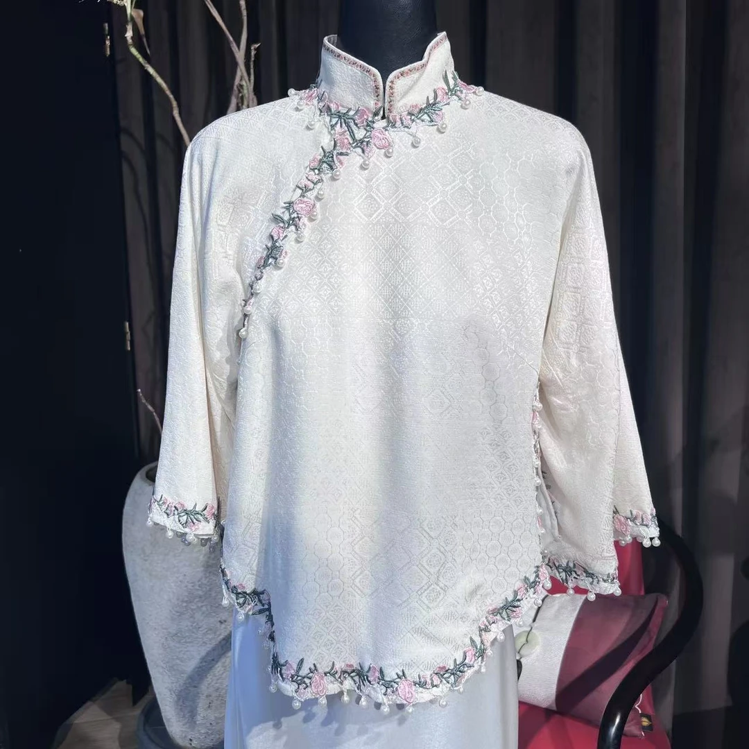 新中式白色小衫（粉色花朵包边）