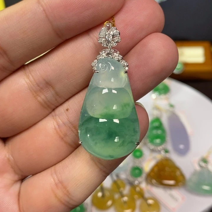 【闪购商品】翡翠18K金镶嵌吊坠(不含链)