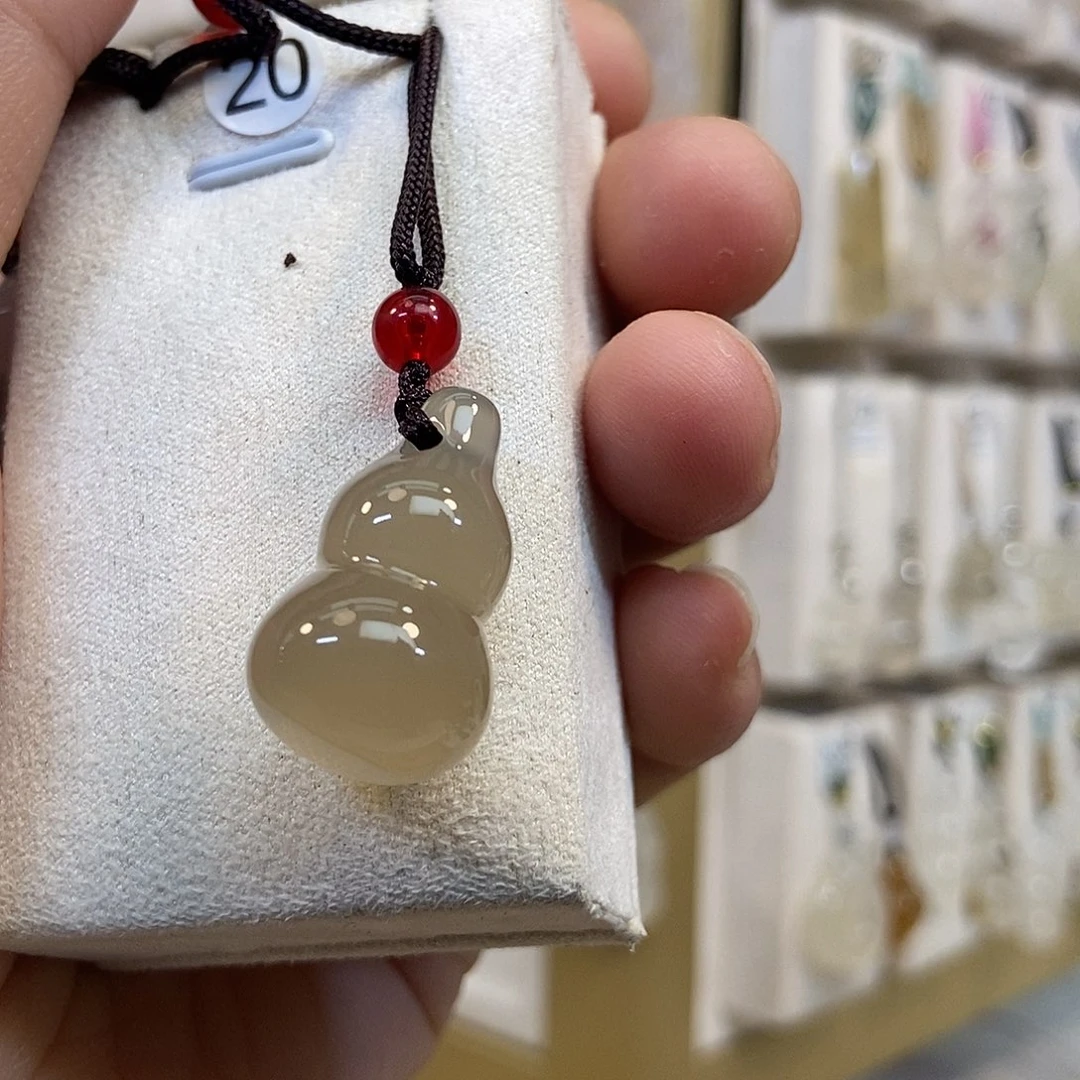 玛瑙/玉髓颈饰未镶嵌肥***