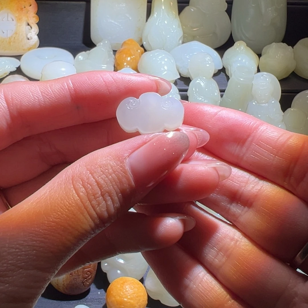 未镶嵌和田玉车挂