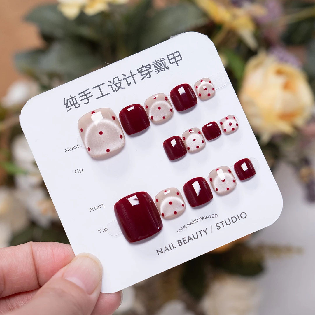 【波点草莓】14片法式猫眼波点手工脚趾甲镀晶封层穿戴甲贴片