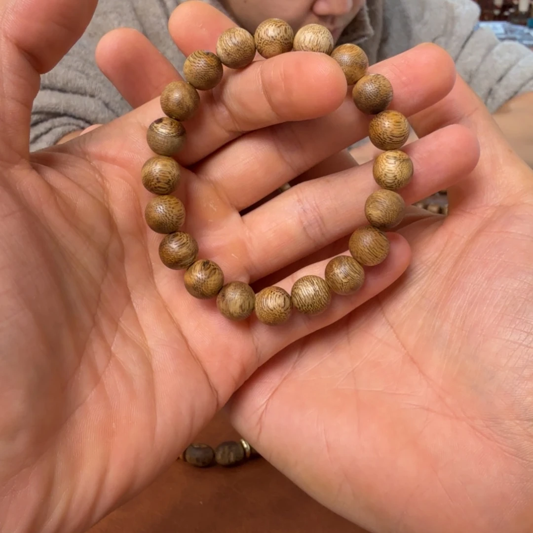 沉香手串每日一漏 10mm圆珠