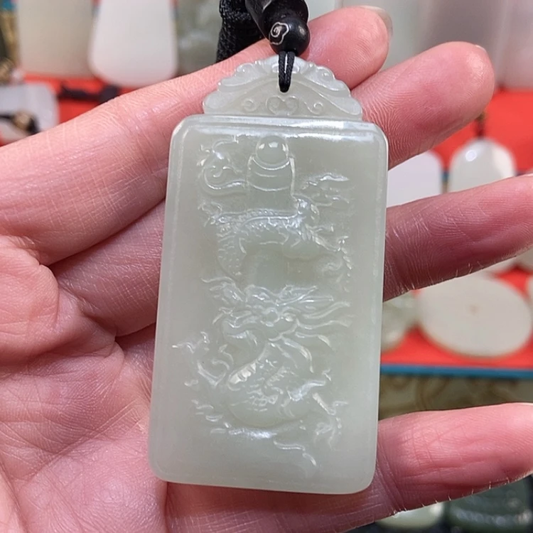 【闪购商品】颈饰未镶嵌和田玉