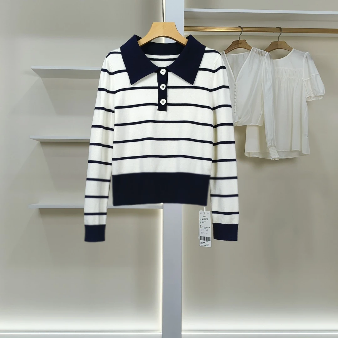 【诗M】Z362-2  女装时尚春秋撞色条纹毛织上衣藏青XML2106295