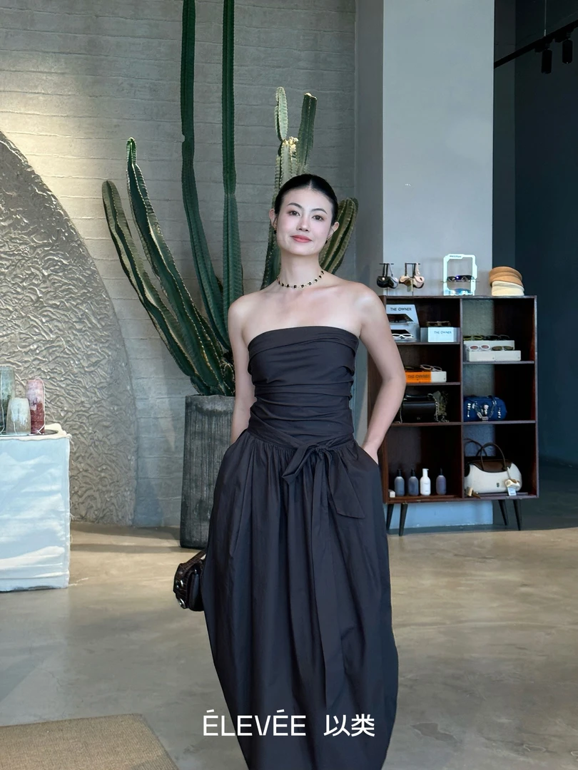 以类设计师品牌MAO BY MA0 捏褶抹胸连衣裙夏日新款37441