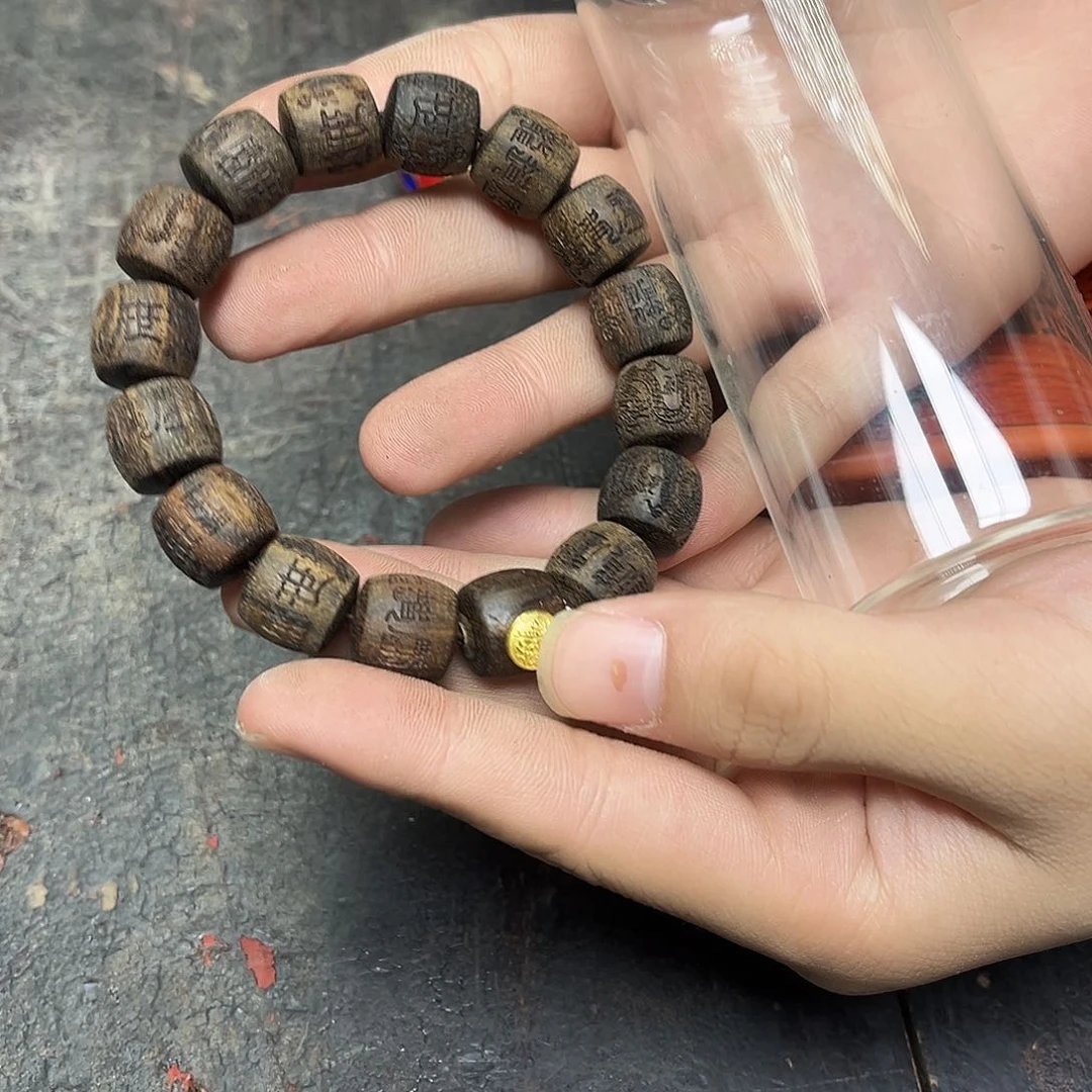 大叶紫檀（黑酸枝木类）