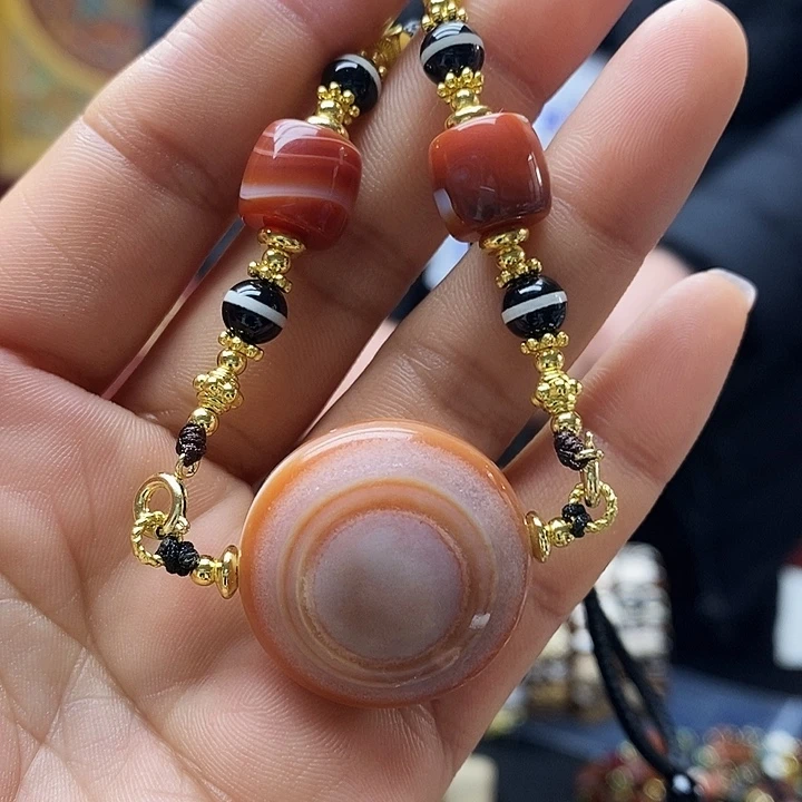 玛瑙/玉髓合金颈饰