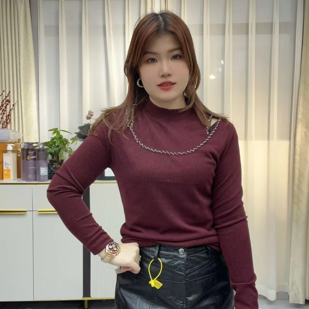 小鑫肝@现货浮力小领口U型串珠漏肩长袖针织衫 5631