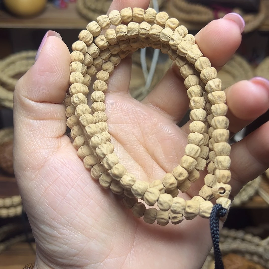 是***动柏香籽/百香籽吊坠