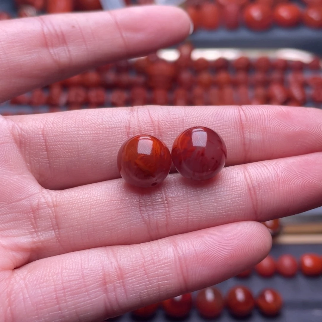 南红玛瑙未镶嵌其他W11.8瓦西牛血带火焰圆珠一对