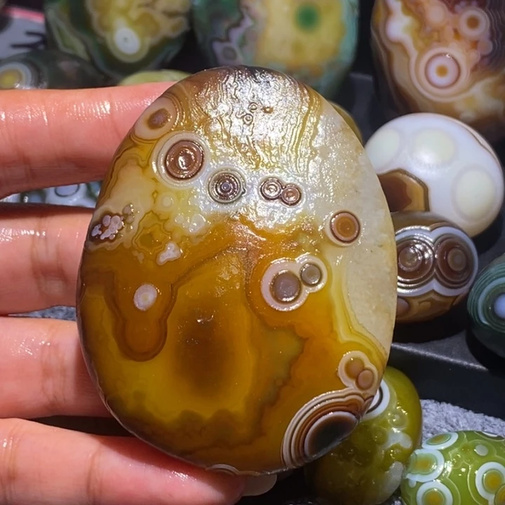 玛瑙/玉髓未镶嵌珠宝奇石59