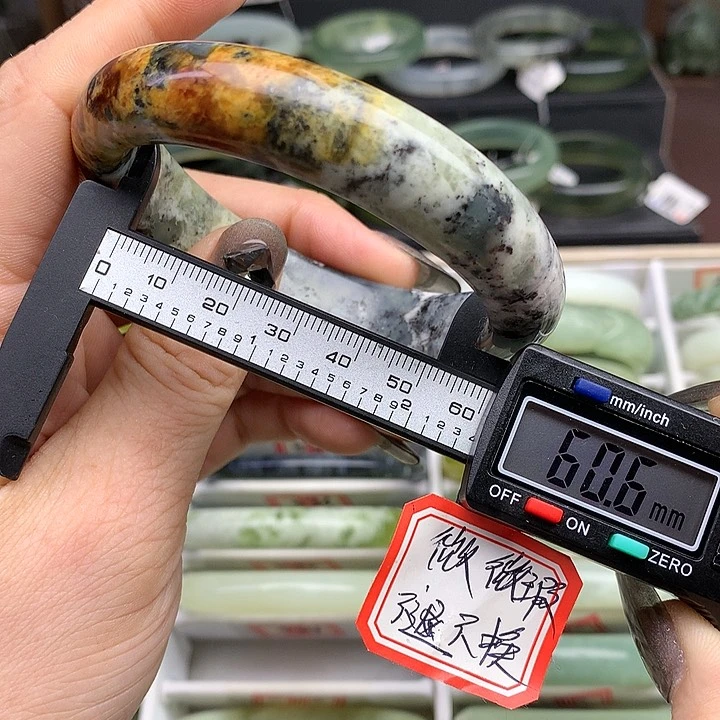 蛇纹石玉手镯未镶嵌534