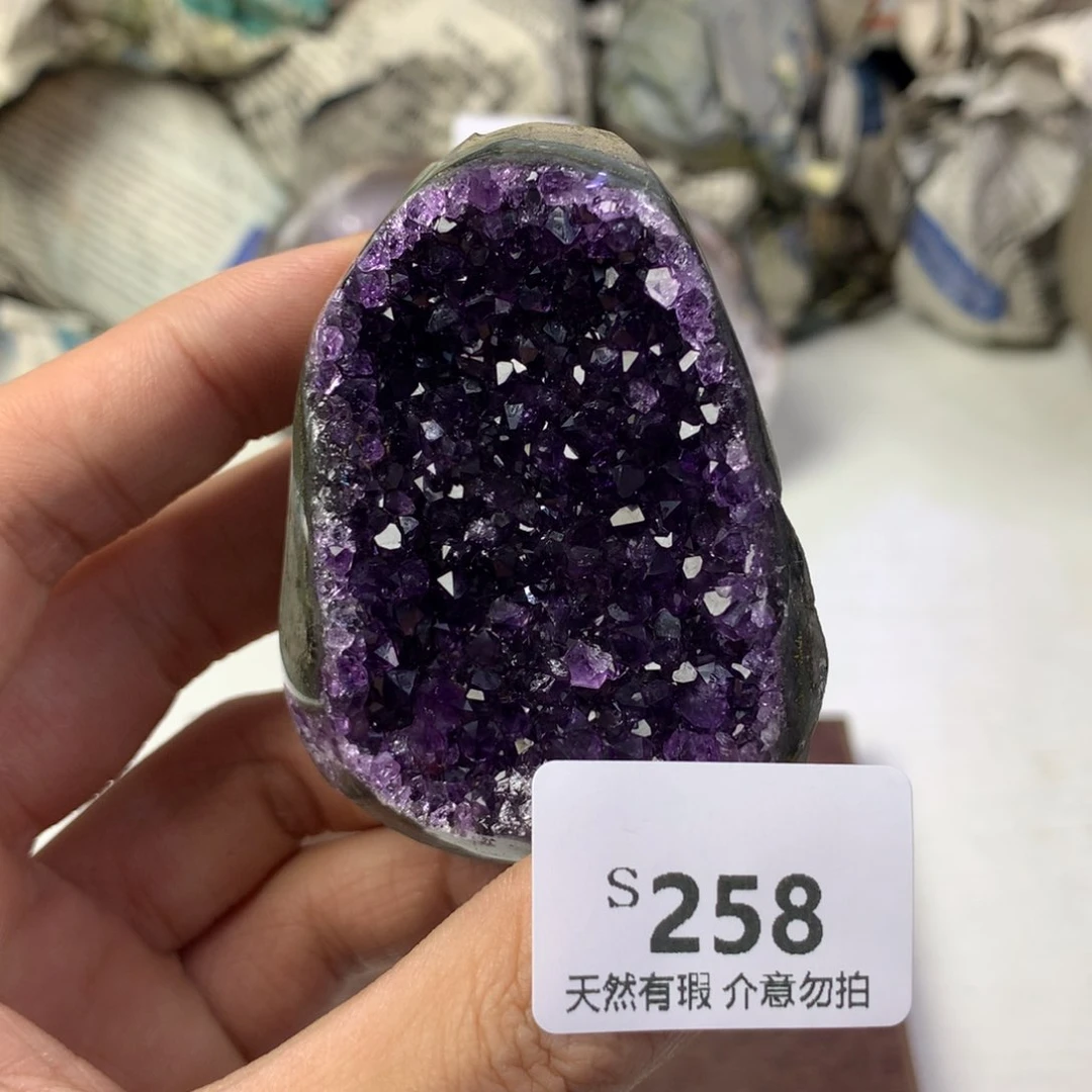 水晶大型摆件（非配饰）未镶嵌