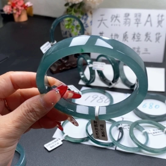 翡翠手镯未镶嵌73尺寸
