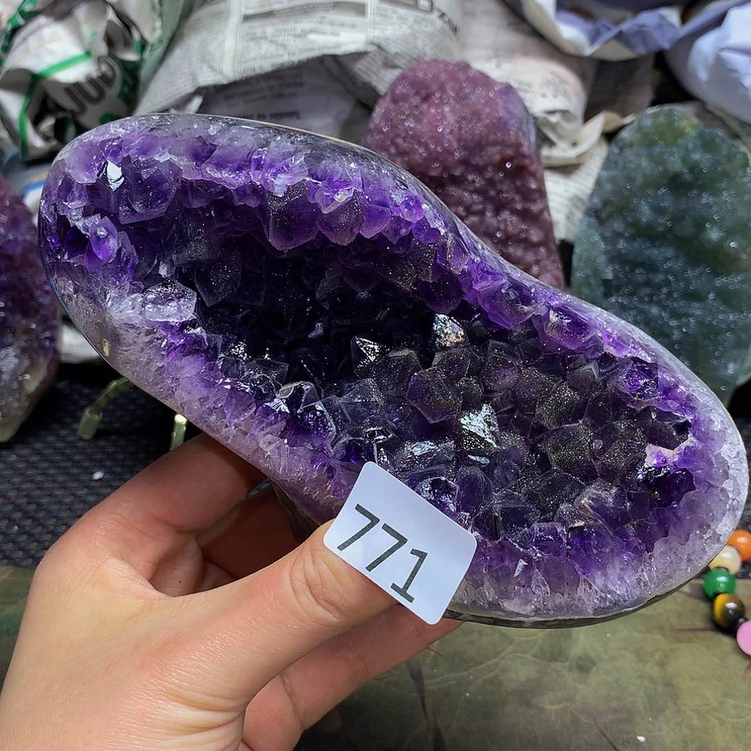 紫晶大型摆件（非配饰）未镶嵌周