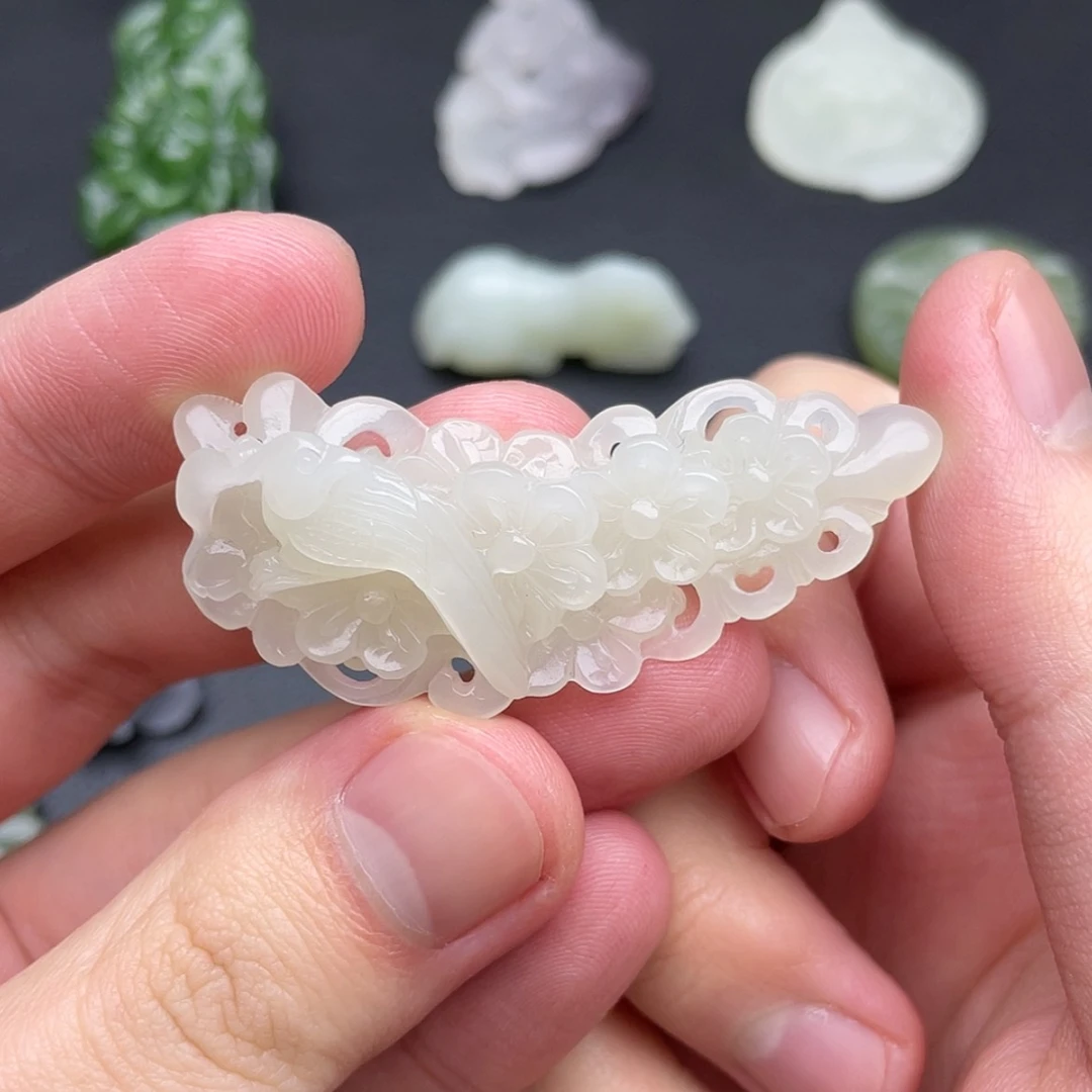 【闪购商品】颈饰未镶嵌和田玉